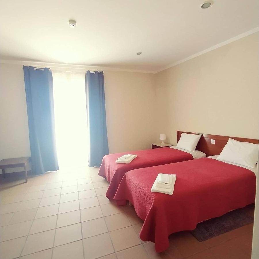 Residencia D'Atalaia Hotell Fronteira Exteriör bild